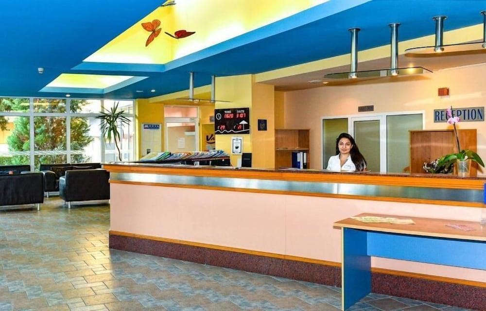 Hotel Oasis Albena Zewnętrze zdjęcie